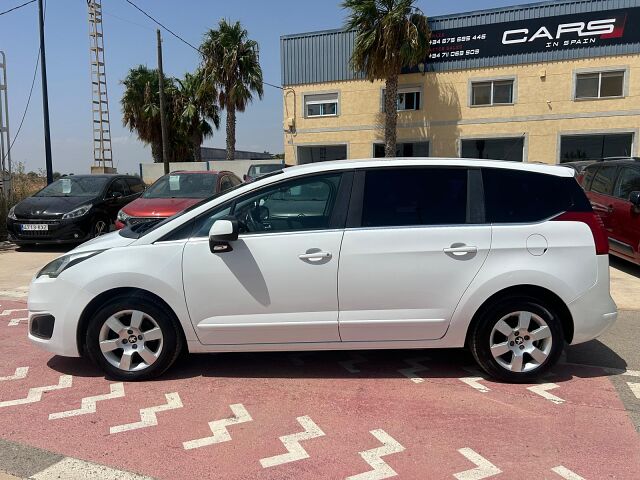 PEUGEOT 5008 ACTIVE 1.6 E-HDI AUTO SPANISH LHD IN SPAIN 142K 7 SEATS SUPER 2014